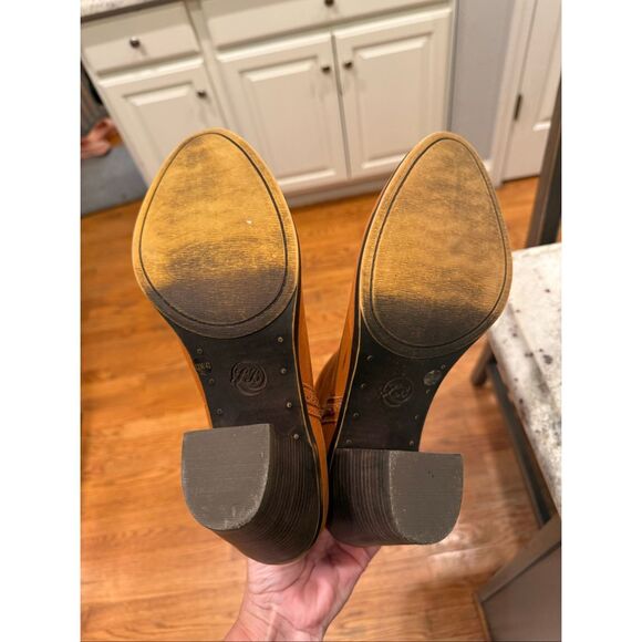 Lucky Brand Ebbie Tan Leather Heeled Boot sz 12 EUC - Picture 11 of 13